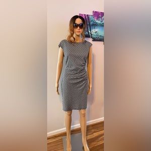 Anne Klein black and white Sleeveless Dress Size 10 Ruched Sides Bodycon